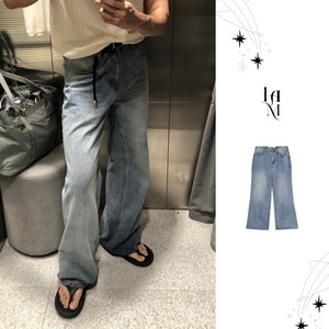 Relaxed Boots-cut Denim [Light Blue]