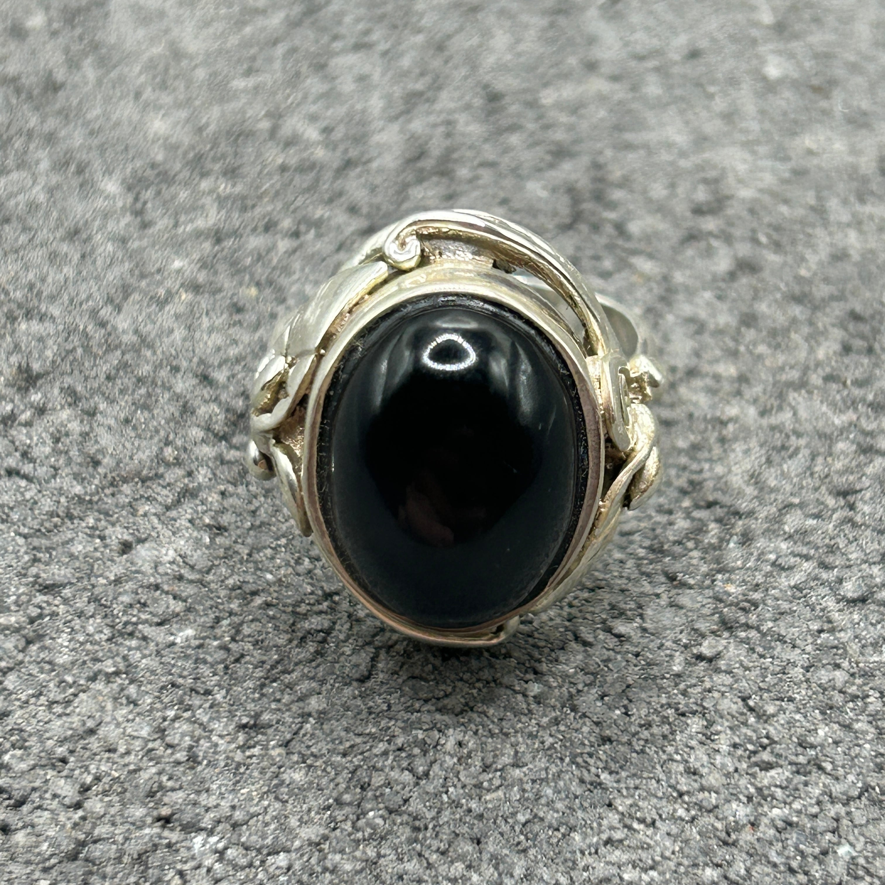 シルバー925 Silver ビッグオニキスデザインリング/軽研磨仕上げ/16号