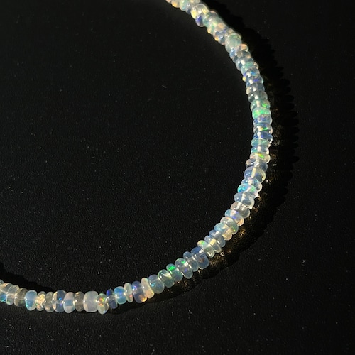 S925｜エチオピア産オパール ブレスレット 虹色の遊色が連なる、繊細な一連