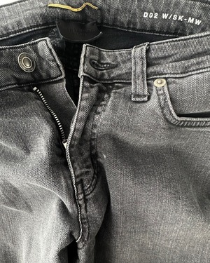 SAINT LAURENT PARIS　D02 SKINNY JEANS ZIP HEM