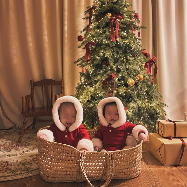 【クリスマス】ベビー　サンタさん　ロンパース