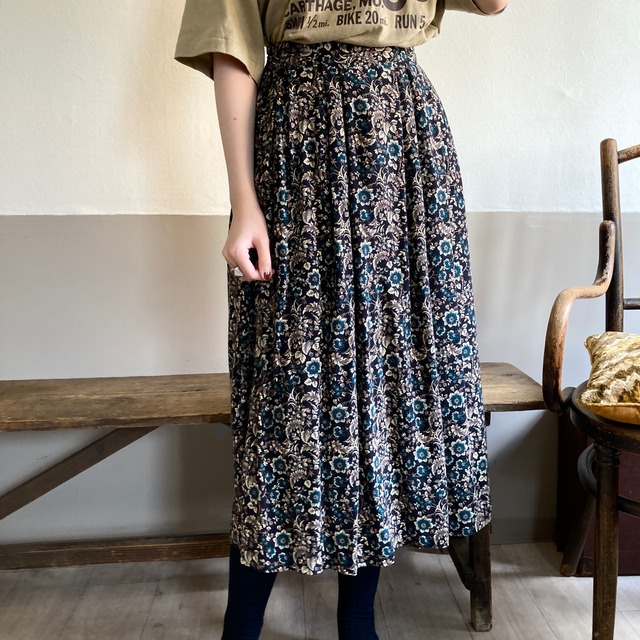 1990s Black Botanical Rayon Skirt