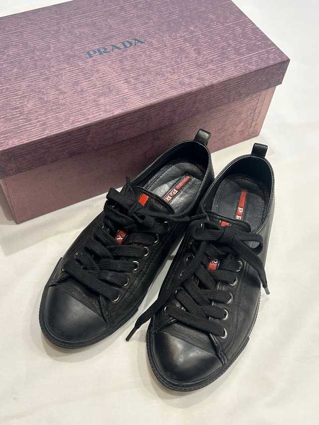 PRADA / vintage black sneaker.