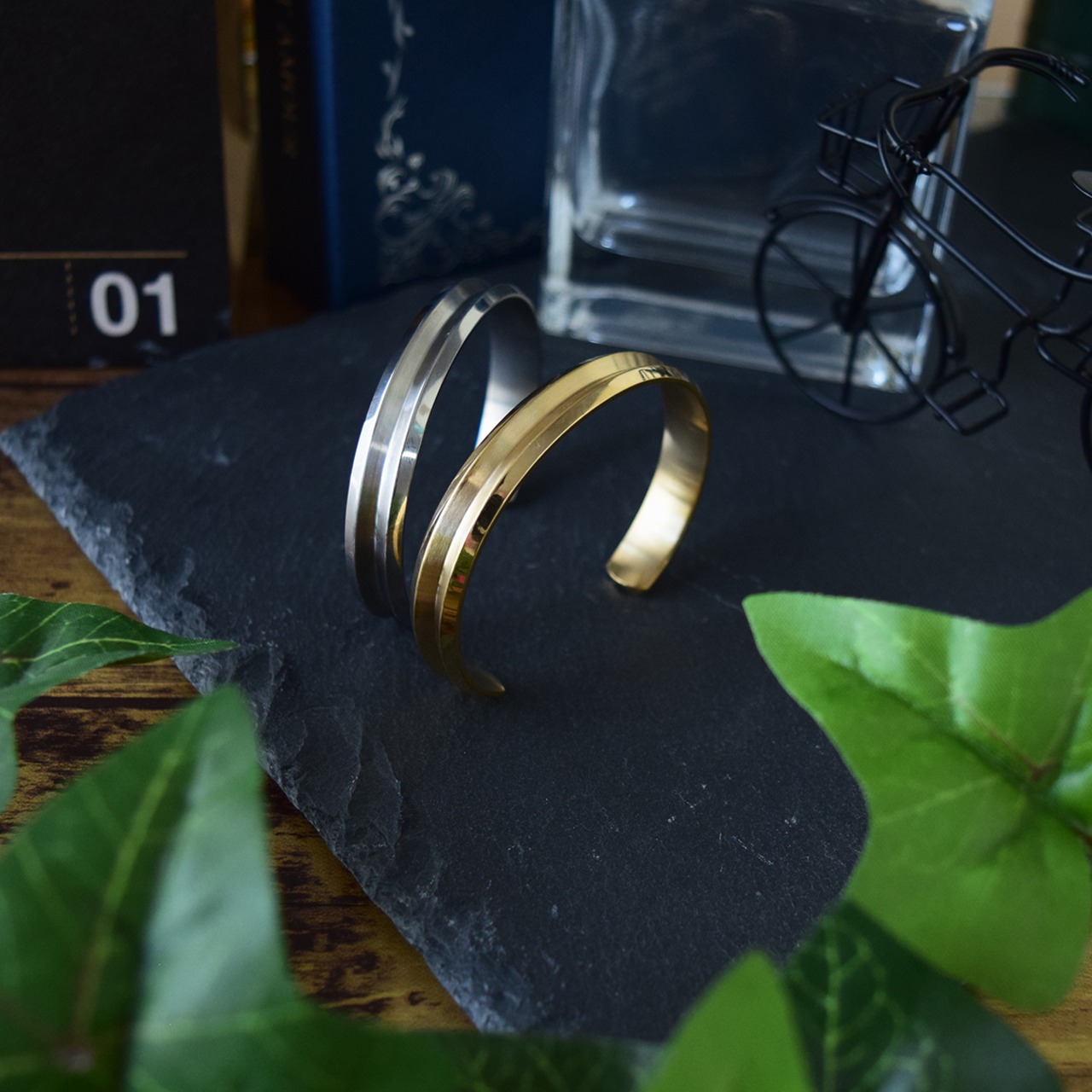 ステンレスダブルソリッドラインバングルゴールド