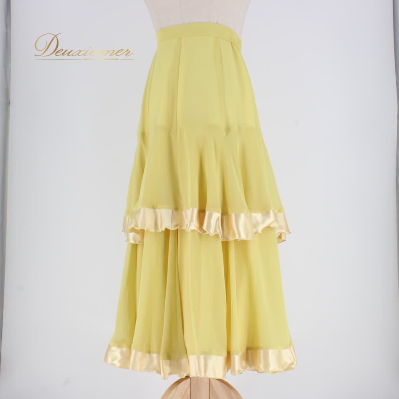 社交ダンス 衣装 Papillon パピヨン スカート レッスンウェア イエロー系 黄色 光沢感 練習着 フォーマル フェミニン ステージ衣装 スモーキーカラー ニュアンスカラー ダスティカラー くすみカラー