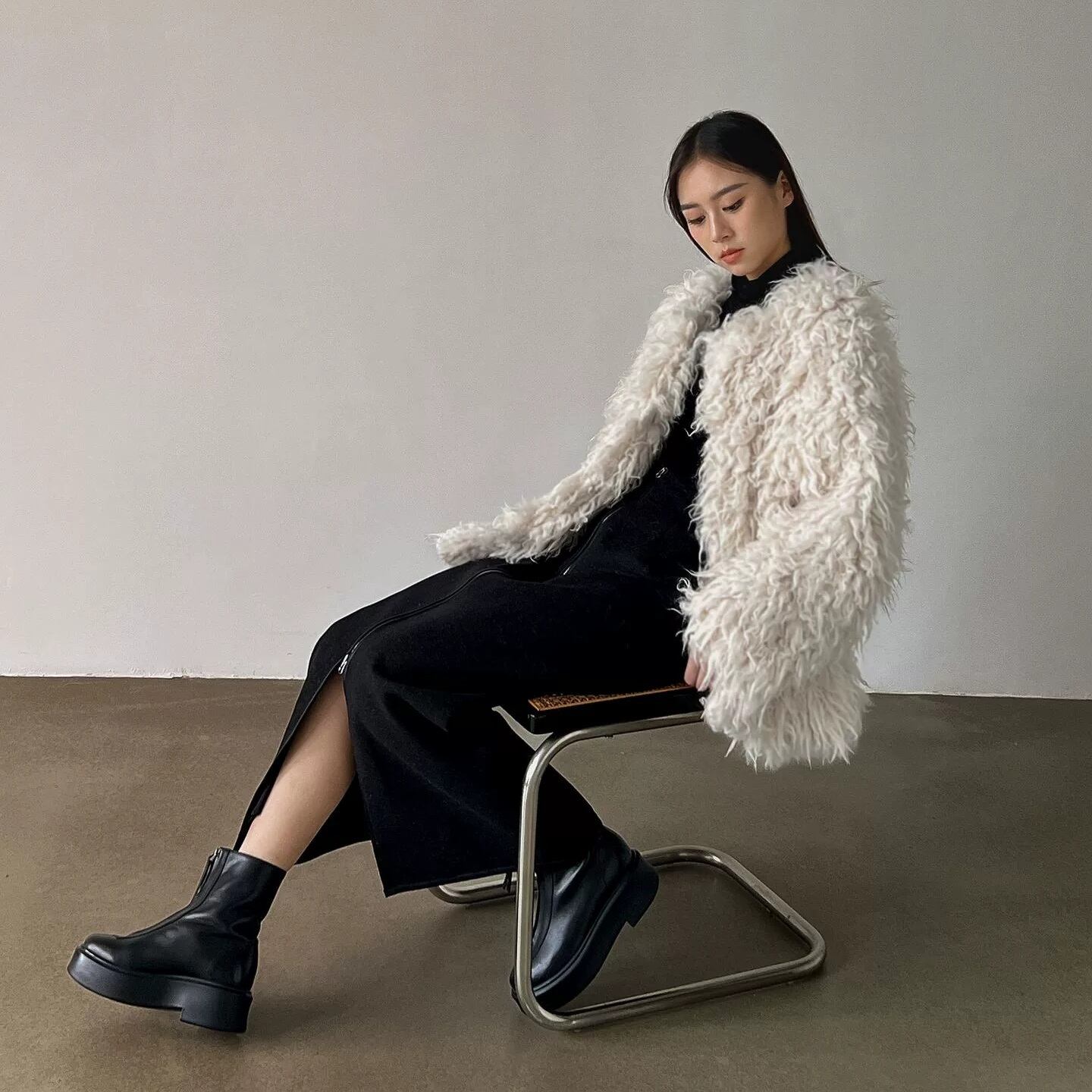 Aimeine ノーカラーシャギージャケットコート　チャコールSサイズ Aimeine ノーカラーシャギージャケットコートチャコールSサイズ