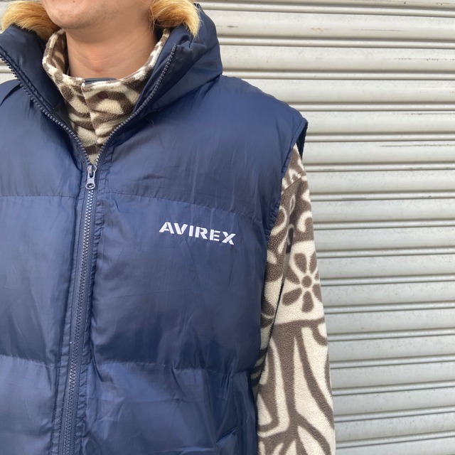 『送料無料』AVIIREX アヴィレックス ダウンベスト 刺繍ロゴ ネイビー XL