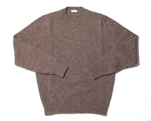 DALMO CASHMERE  Lana Morettaのクルーネックニット〈Cappuccino〉