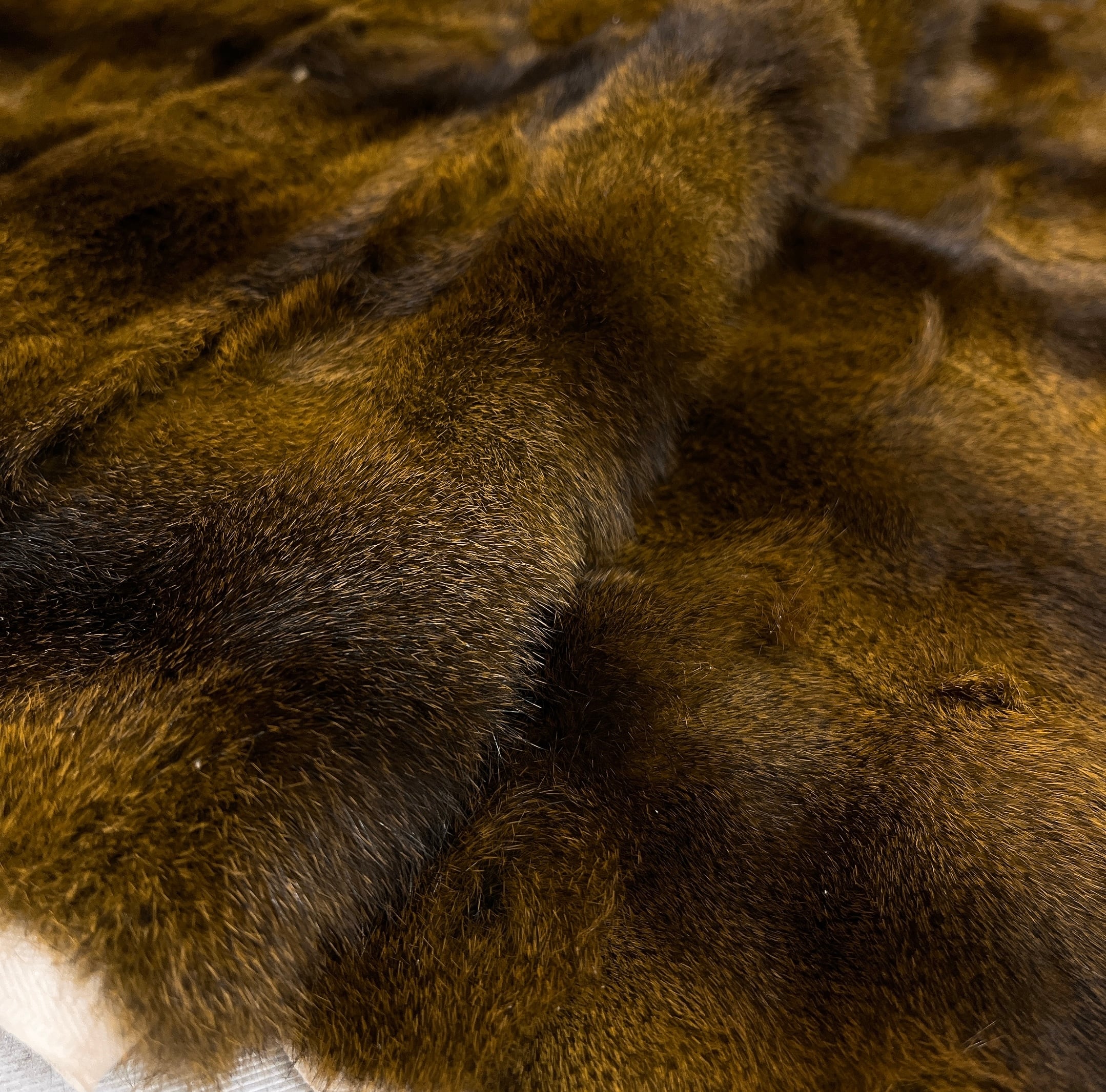 毛皮/ムートン | and leather 【初心者～中級者のための革素材・レザー