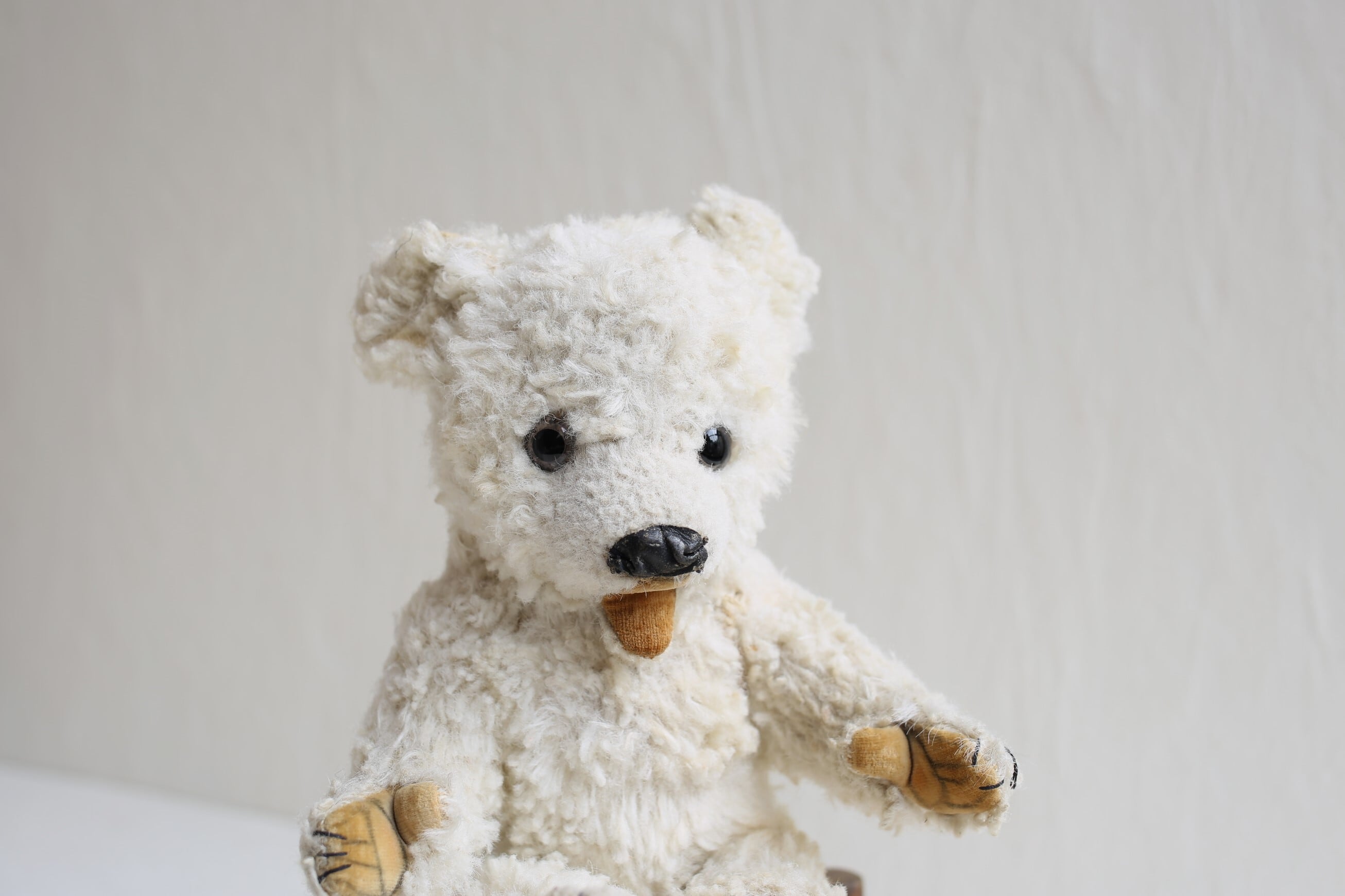 フランス アンティーク ヴィンテージ テディベア 『オープンマウスのお座りベア』 N-04613