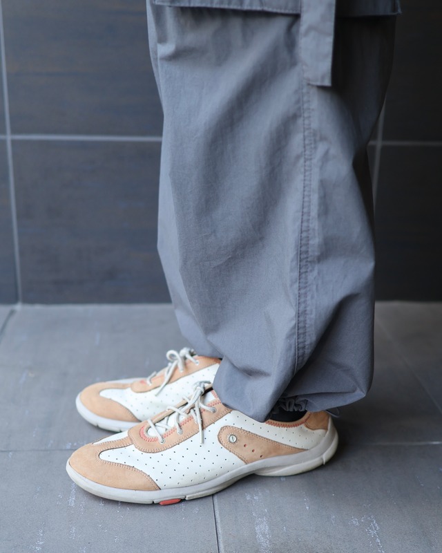 leather sneaker