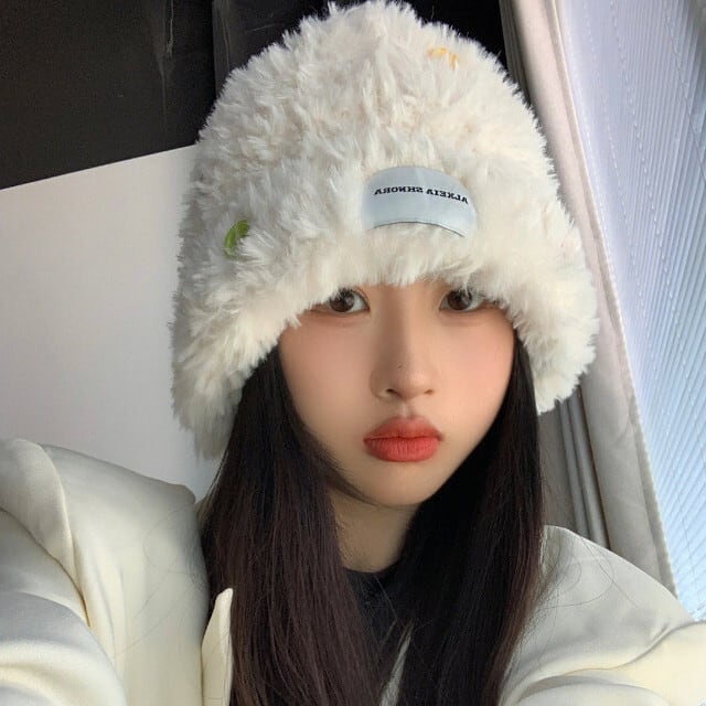 ニット帽 レディース 帽子 冬 コーデ ボタン ロゴ おしゃれ かわいい