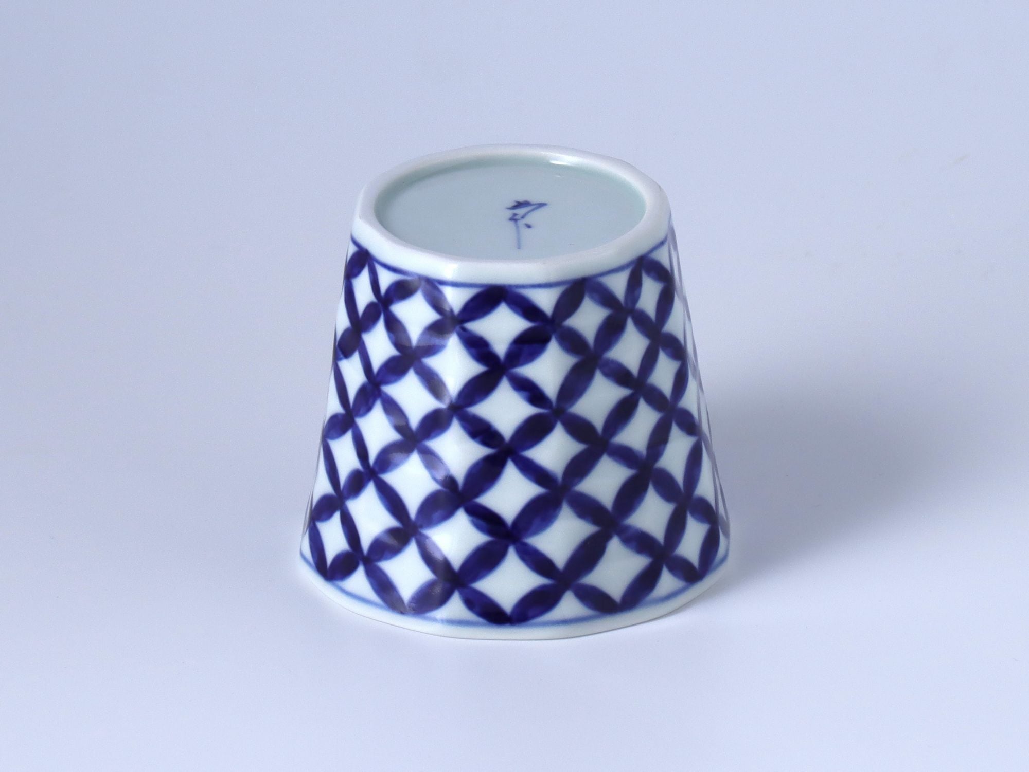 伊万里 染付梅に鶯文そば猪口 – 染付 宝尽文 七宝