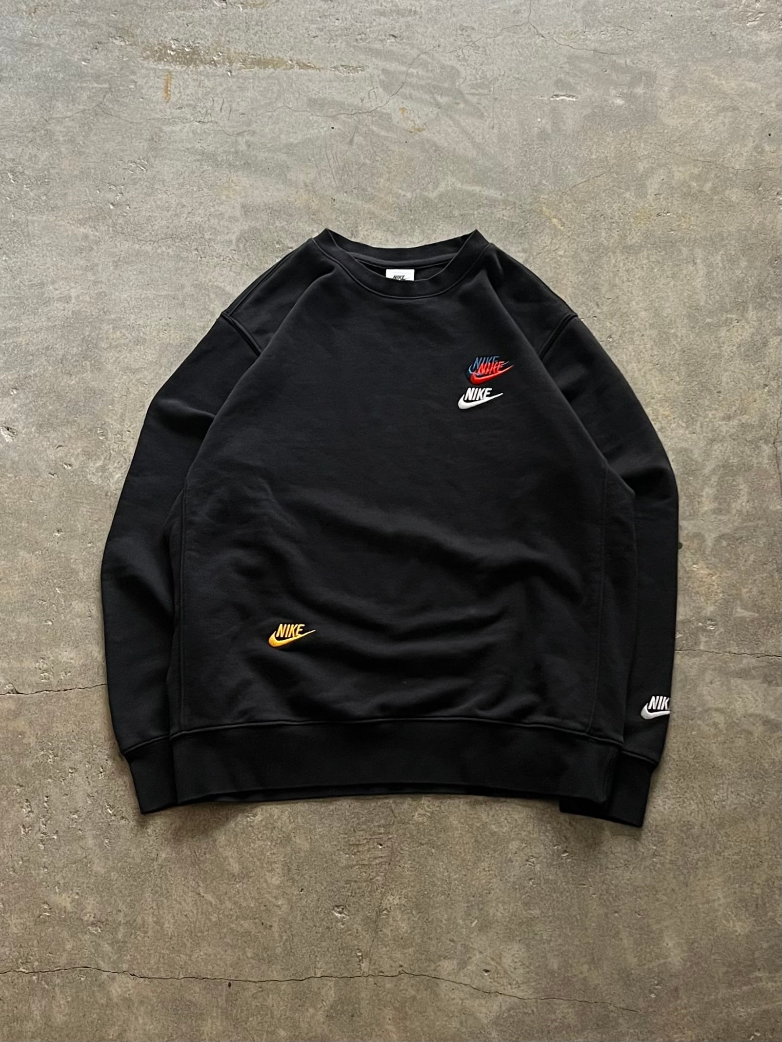 NIKE マルチ刺繍ロゴ クルーネックスウェット ブラック L パキスタン製