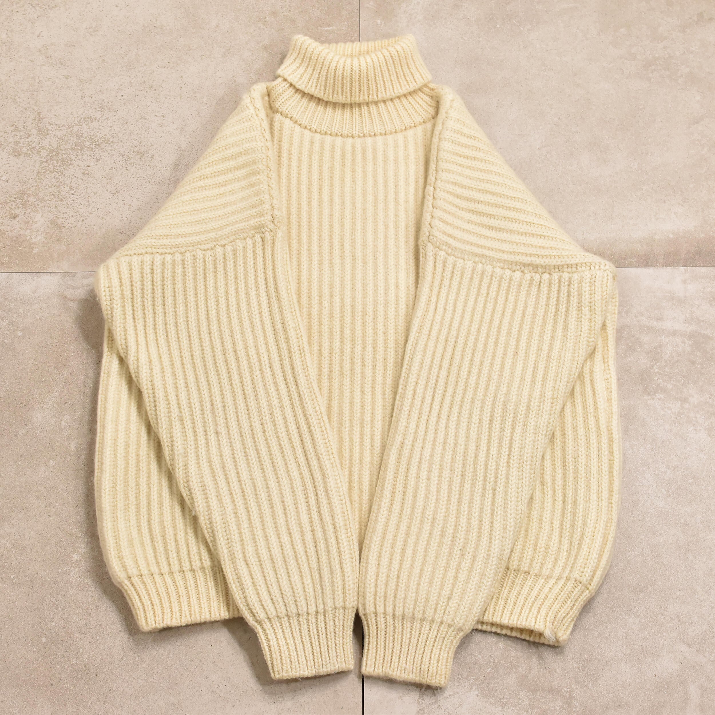 90～00s United knitwear hand sweater | 古着屋 grin days memory