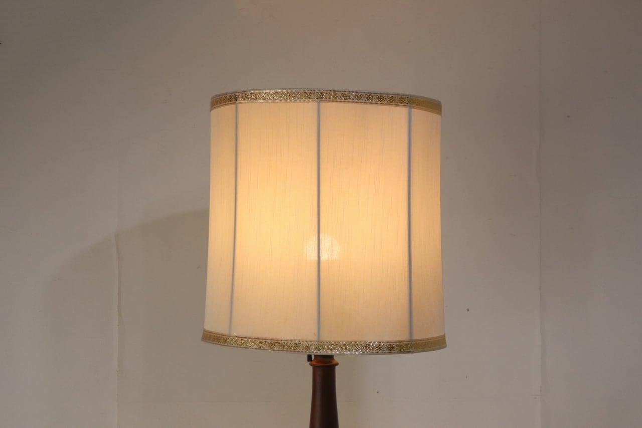 レトロ フロアライト ランプ 照明 クラシカル 布シェード 白 ホワイト