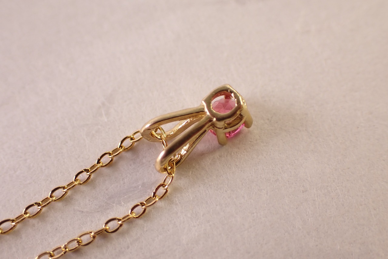 スピネルネックレス　0.31ct [D12‐98]