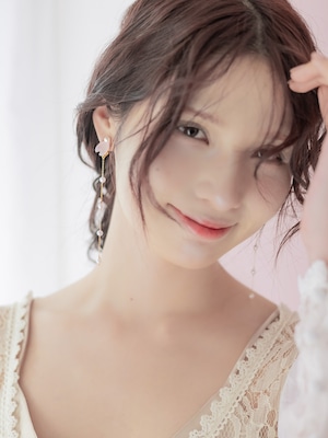 ひとひらの恋 耳飾り 14kgf