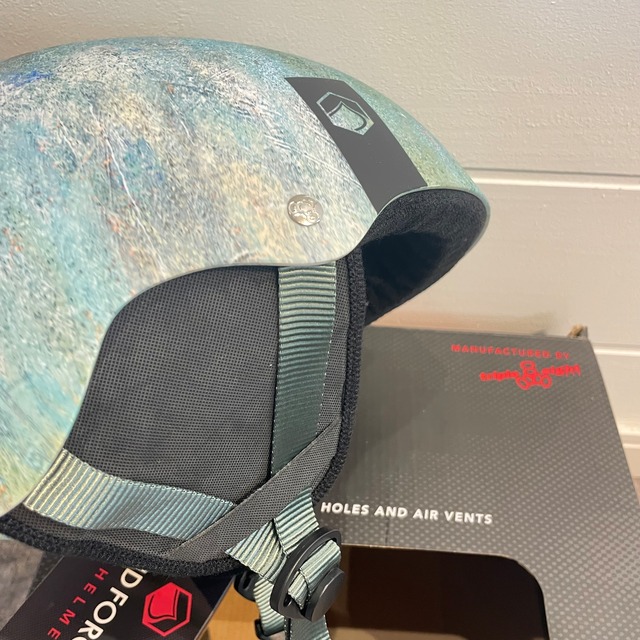 【LIQUIDFORCE】helmet flash rust/M