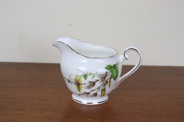 アダレイ　スプリングキャットキンズ　クリーマー　ミルクジャグ　Adderley　Spring Catkins　ネコヤナギ　イギリス　ヴィンテージ　に319