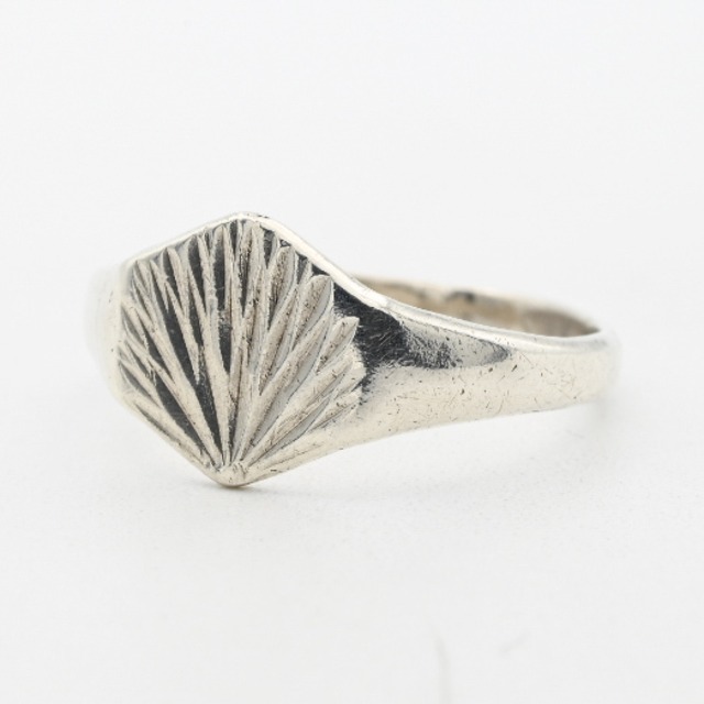 Tree Designed Top Minimum Style Signet Ring #8.0 / England