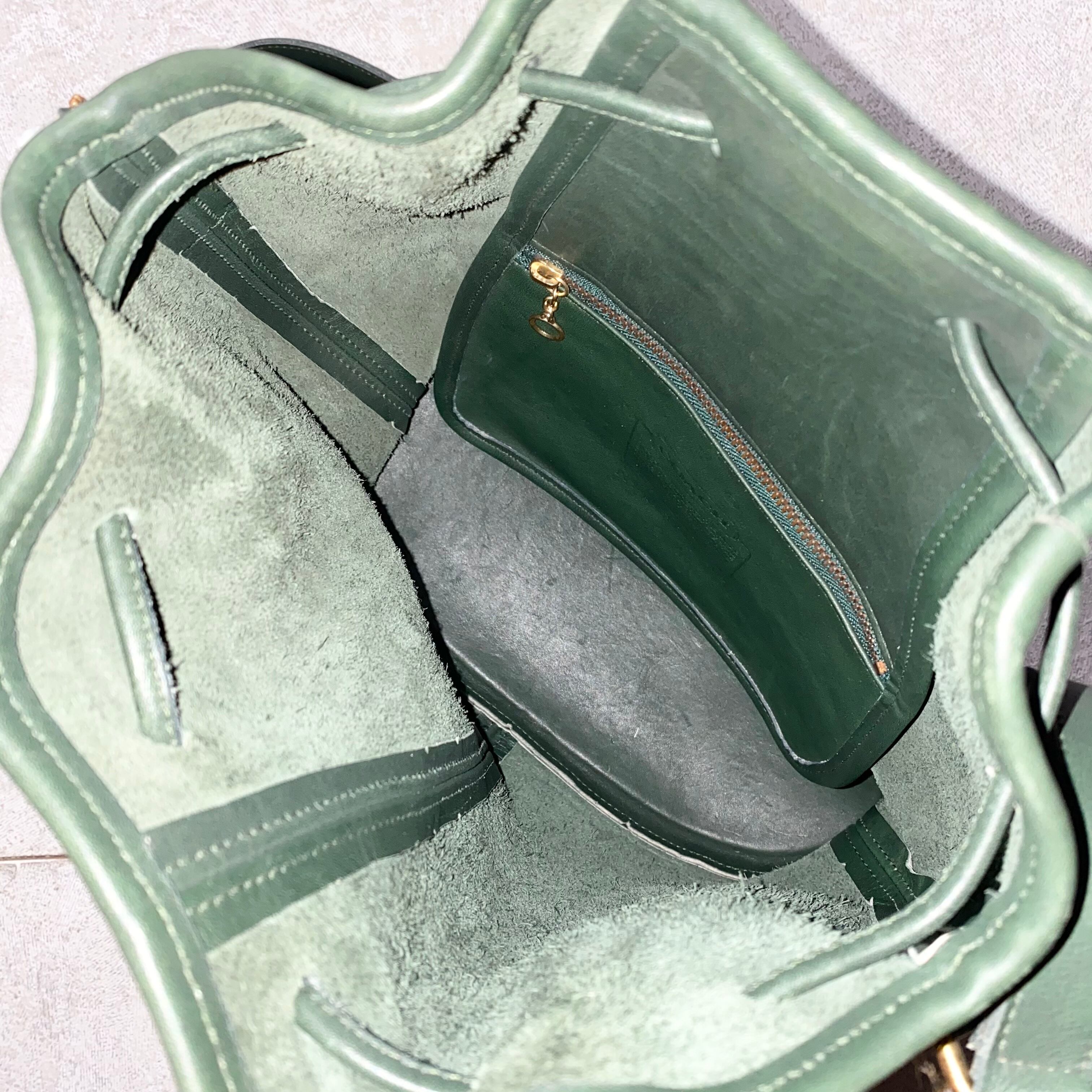 old COACH moss green leather bucket bag | NOIR ONLINE