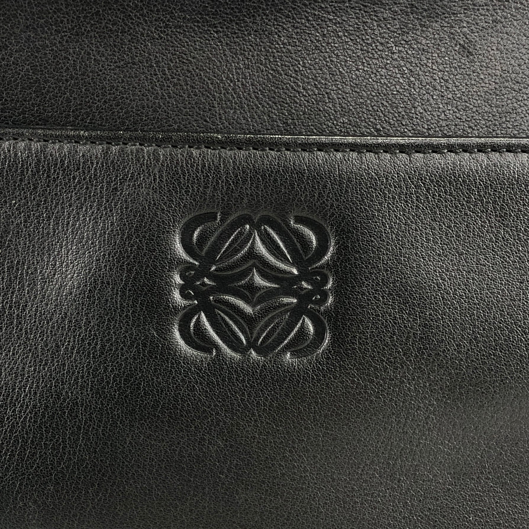 LOEWE ロエベ ショルダーバッグ ブラック アナグラム レザー vintage