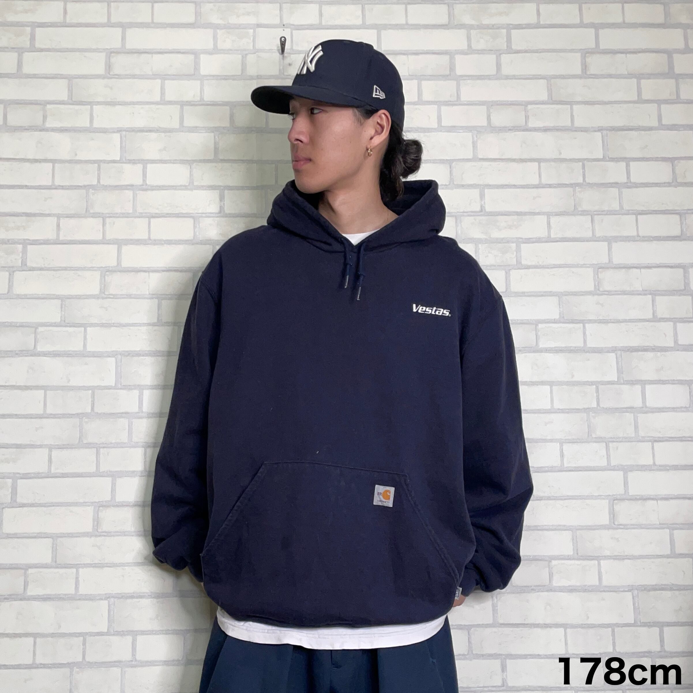 Carhartt パーカー 2XL 刺繍 ブランドロゴ 厚手 フーディー