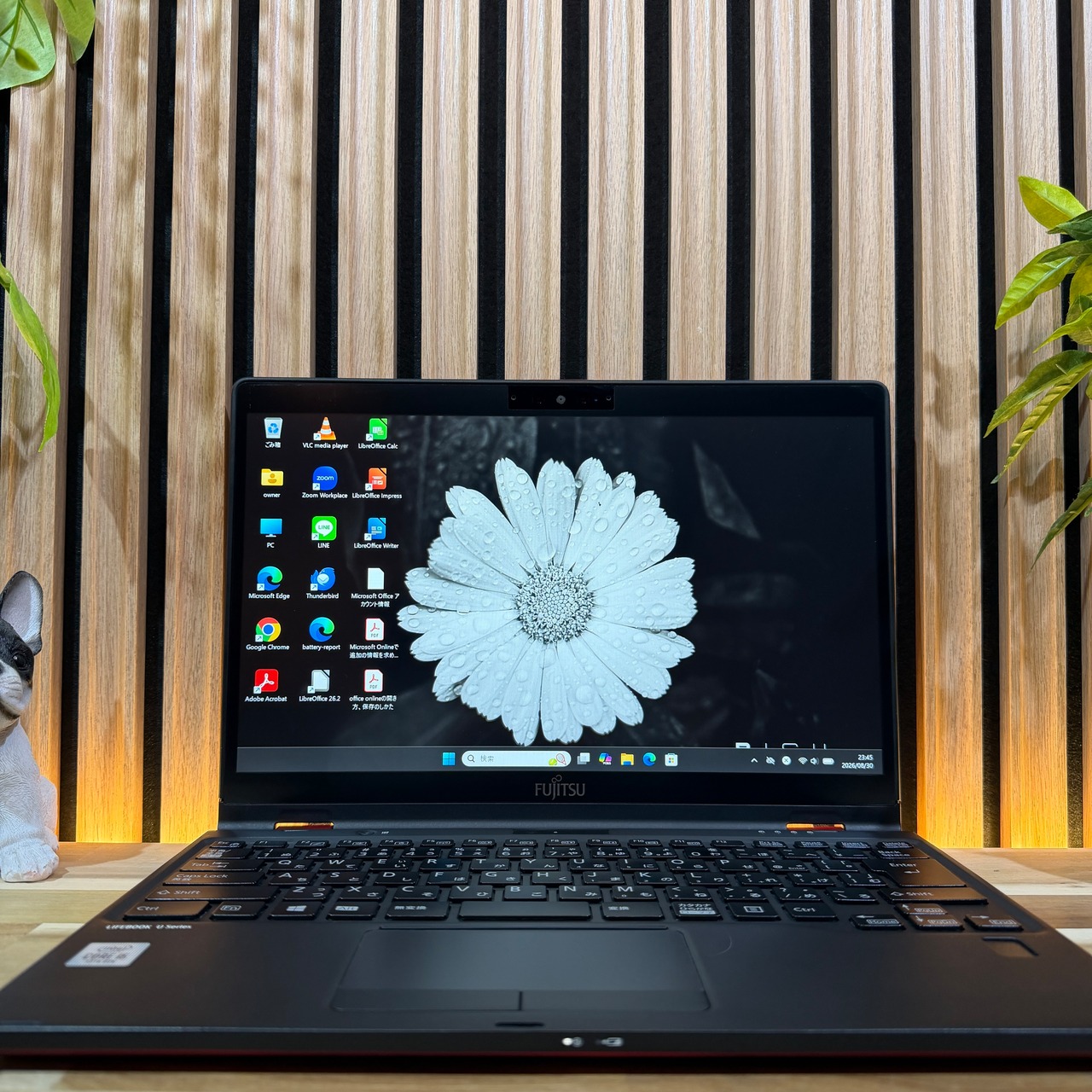 ☘LTE搭載 タッチパネル式‼️富士通 LIFEBOOK U9310X/D☘2in1☘希少レッド☘️SSD256GB☘️ノートパソコン