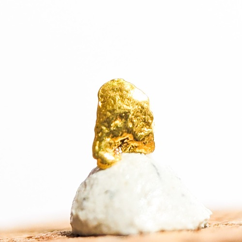 【1239】　自然金　アラスカ産　0.10ct