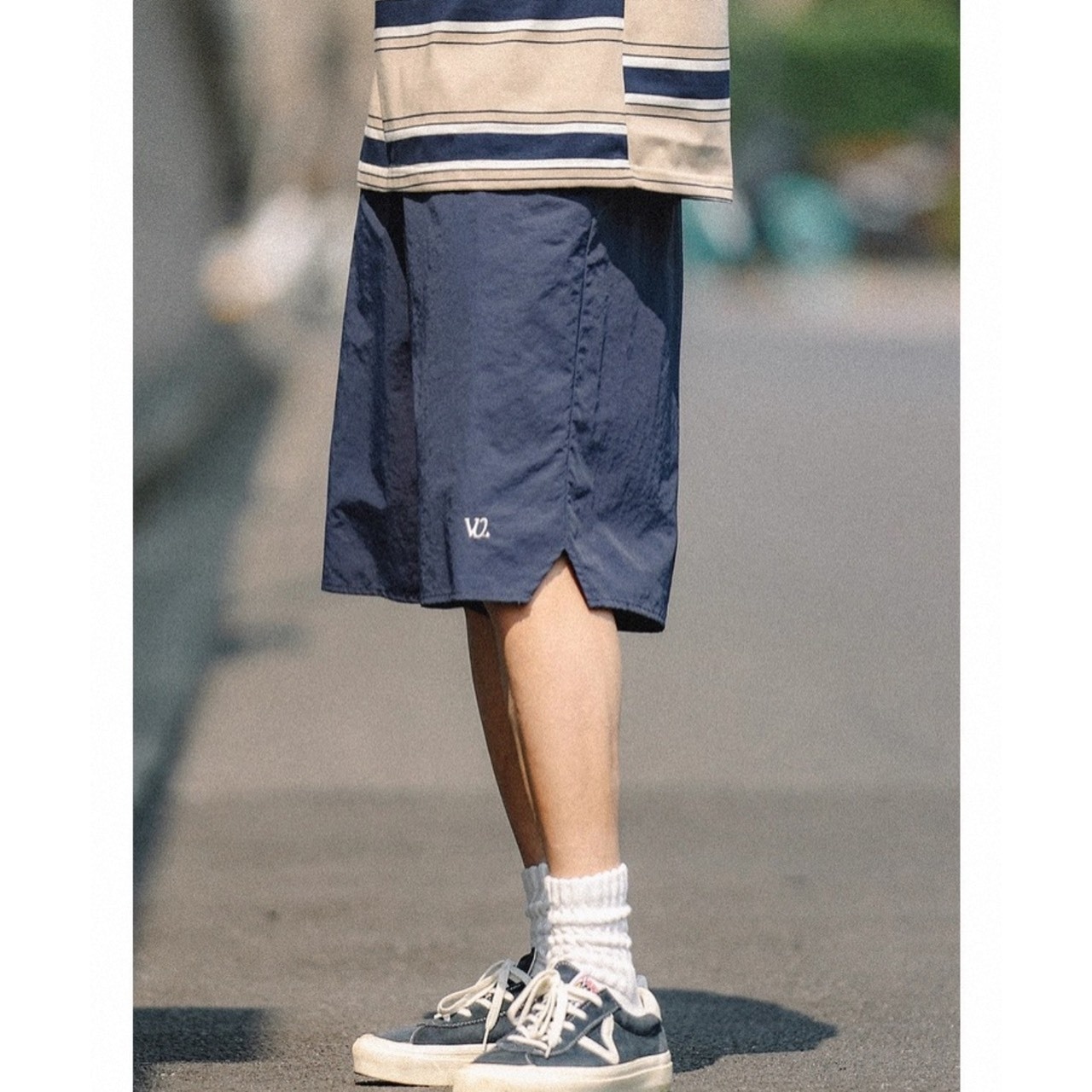 Minimal logo side slit shorts 1357 - 2