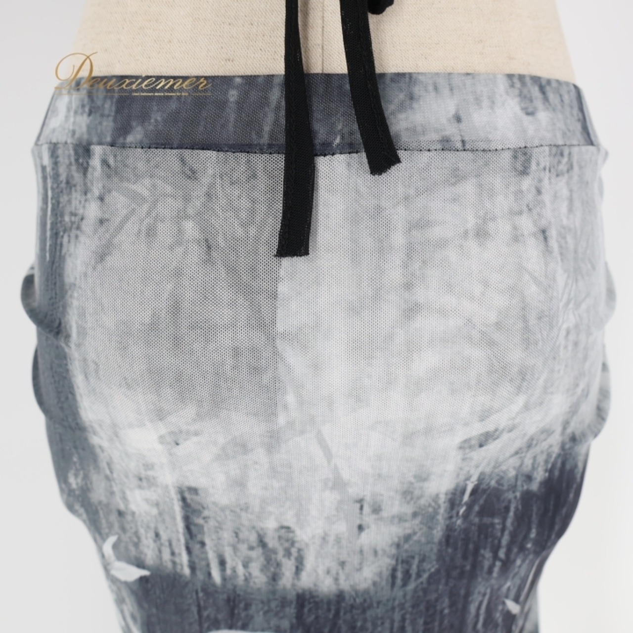 ベリーダンス 衣装 上下セット ブラック系 solana belly レッスン ストレッチ 伸縮 ツーピース セットアップ 練習 かわいい スリット インナーパンツ 葉っぱ柄 シック 柔らかい生地 半袖 落ち着いた色 グレイ系