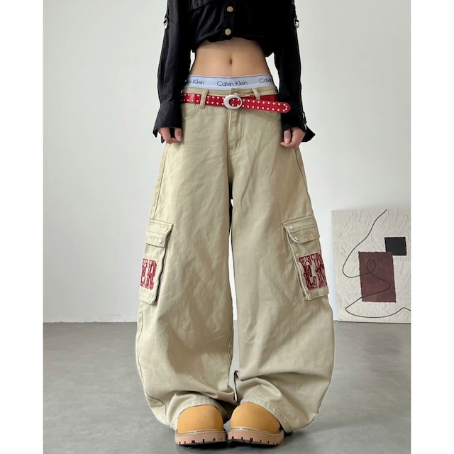 レタリングポケットボリュームシルエットカーゴパンツ 2col R02904