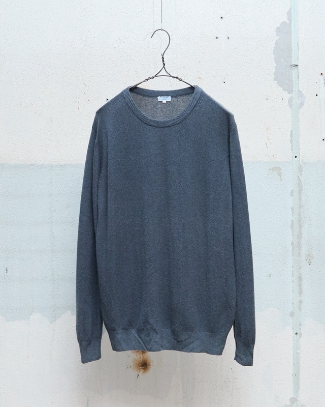 100% cashmere crew neck knitted sweater / Handmade In NEPAL / GREY