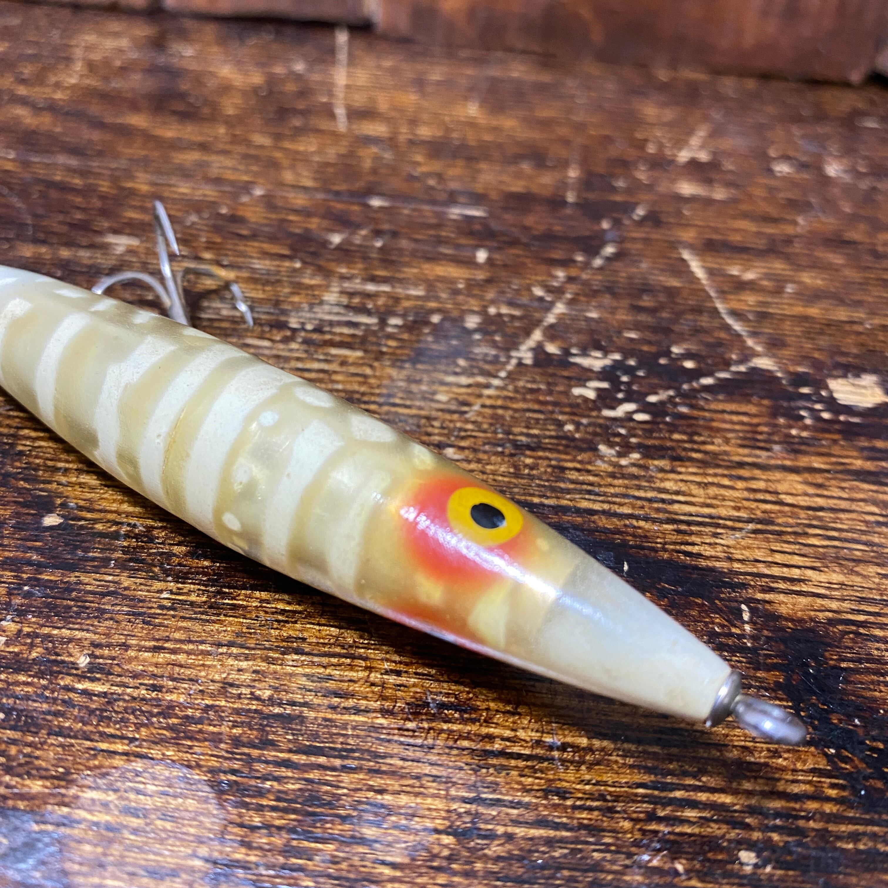 HEDDON #9200 Dying Quiver [3983] | Tackleshop GTA