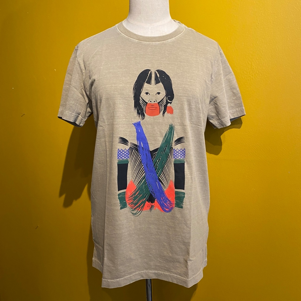 カヤポ族のTシャツ 【Mulher preparada para festa】