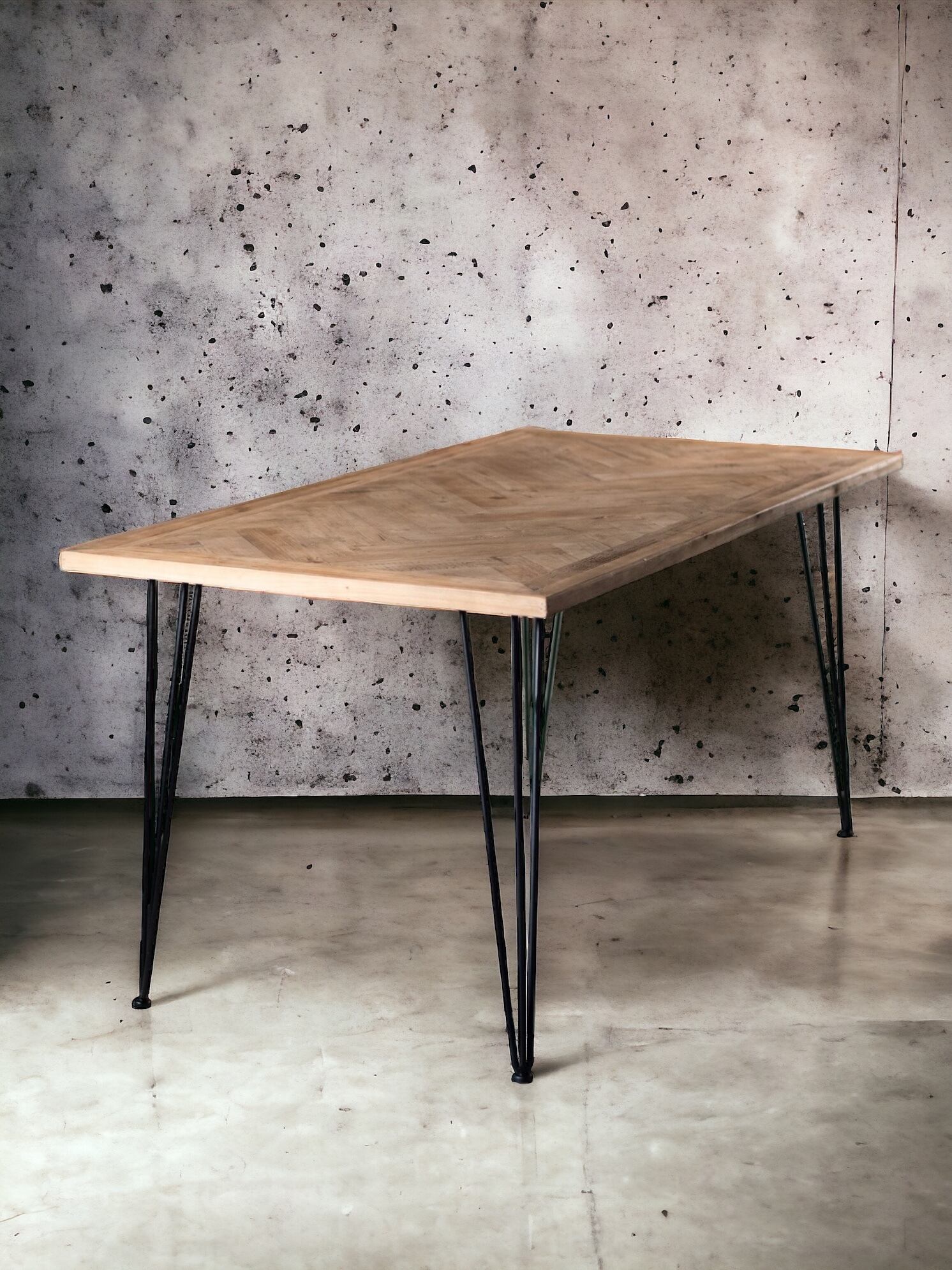 OLD FIR WOOD × BALCK STEEL DINING TABLE / モミ古材 × ブラック 