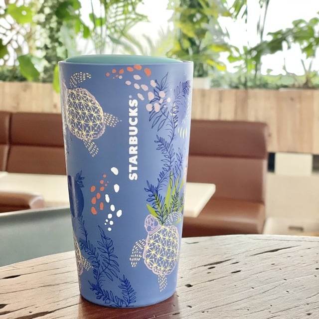 Starbucks coffee HAWAII】 DOUBLE WALL CERAMIC MAG セラミックマグ ハワイ限定 希少 スターバックス  コーヒー 水色 マグ マグカップ コップ ロゴ入り 蓋つき スタバ スタバ限定 ハワイ 南国 HAWAII ギフト プレゼント puahawaii