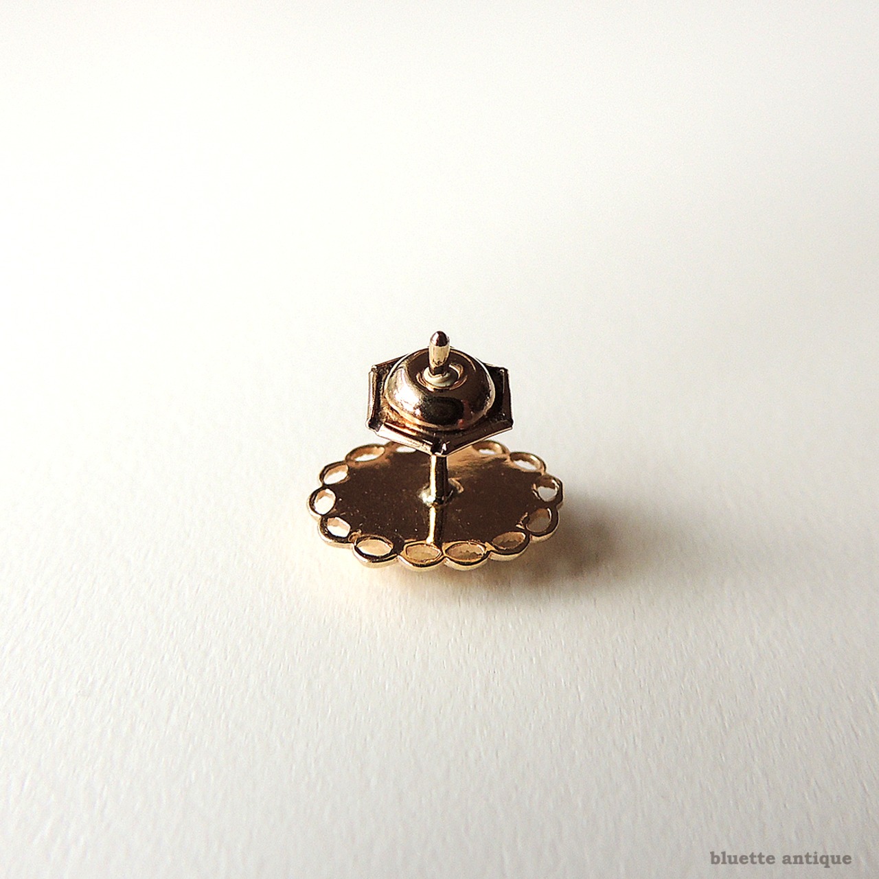 英国アンティークジュエリー 9ctゴールド 天然ダイヤモンド エトルスカン・リバイバルデザイン ピアス (ソーティングメモ付)