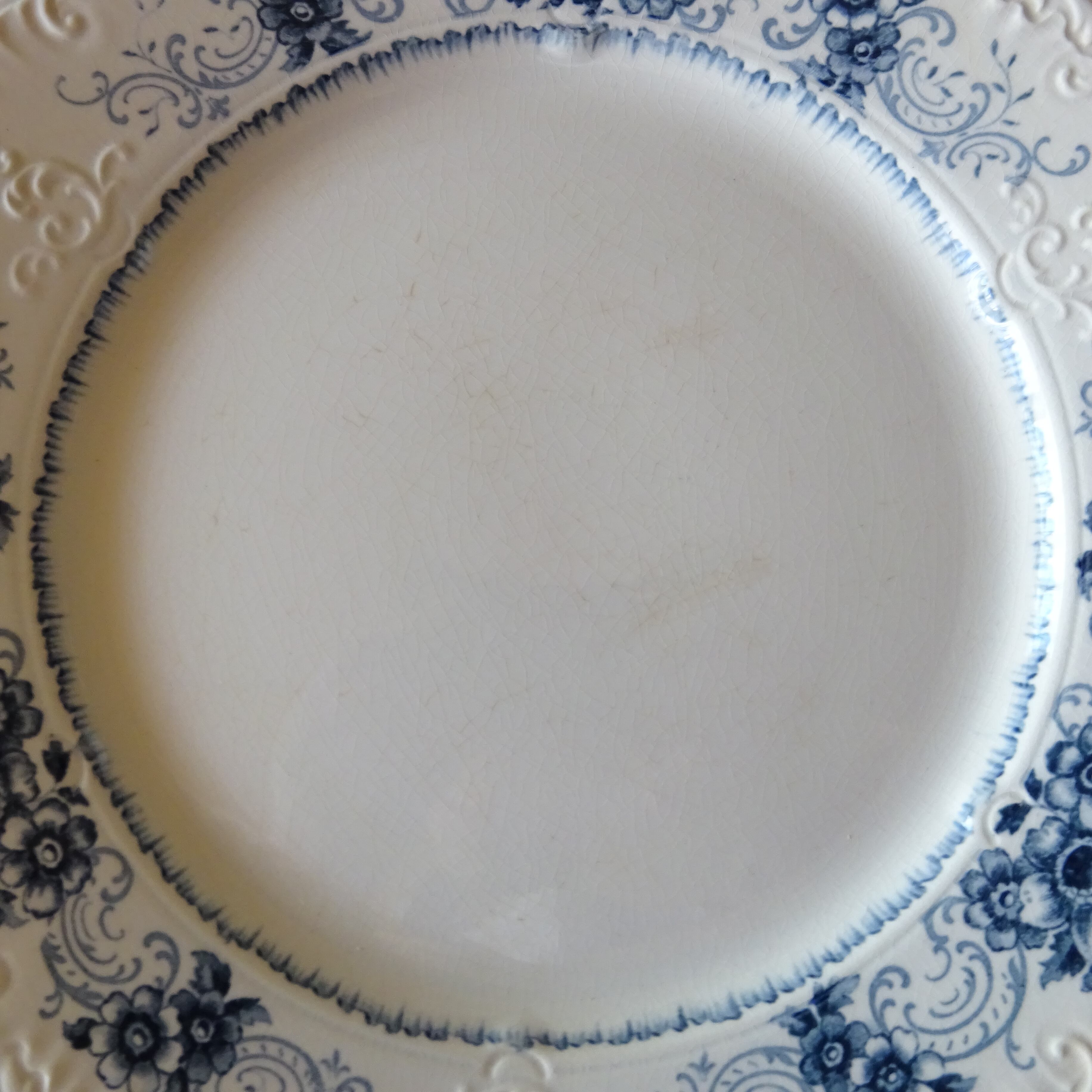 【 Nouveauté 】☆U & C SARREGUEMINES modèle《AÏDA》assiette plate (C)
