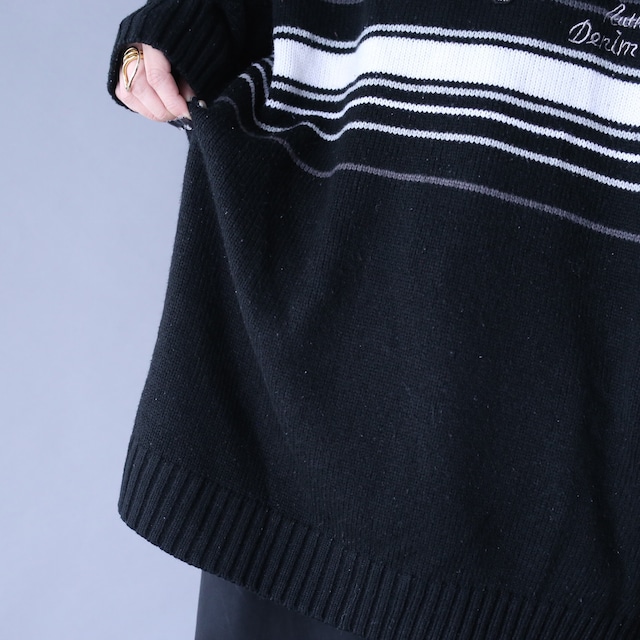 "SOUTH POLE" monotone coloring border pattern over silhouette knit