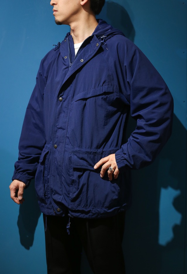80’s Eddie Bauer navy hoodie jacket