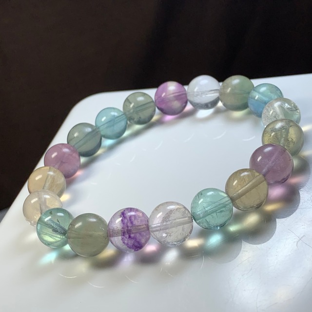 優しい色合い・フローライトブレスレット