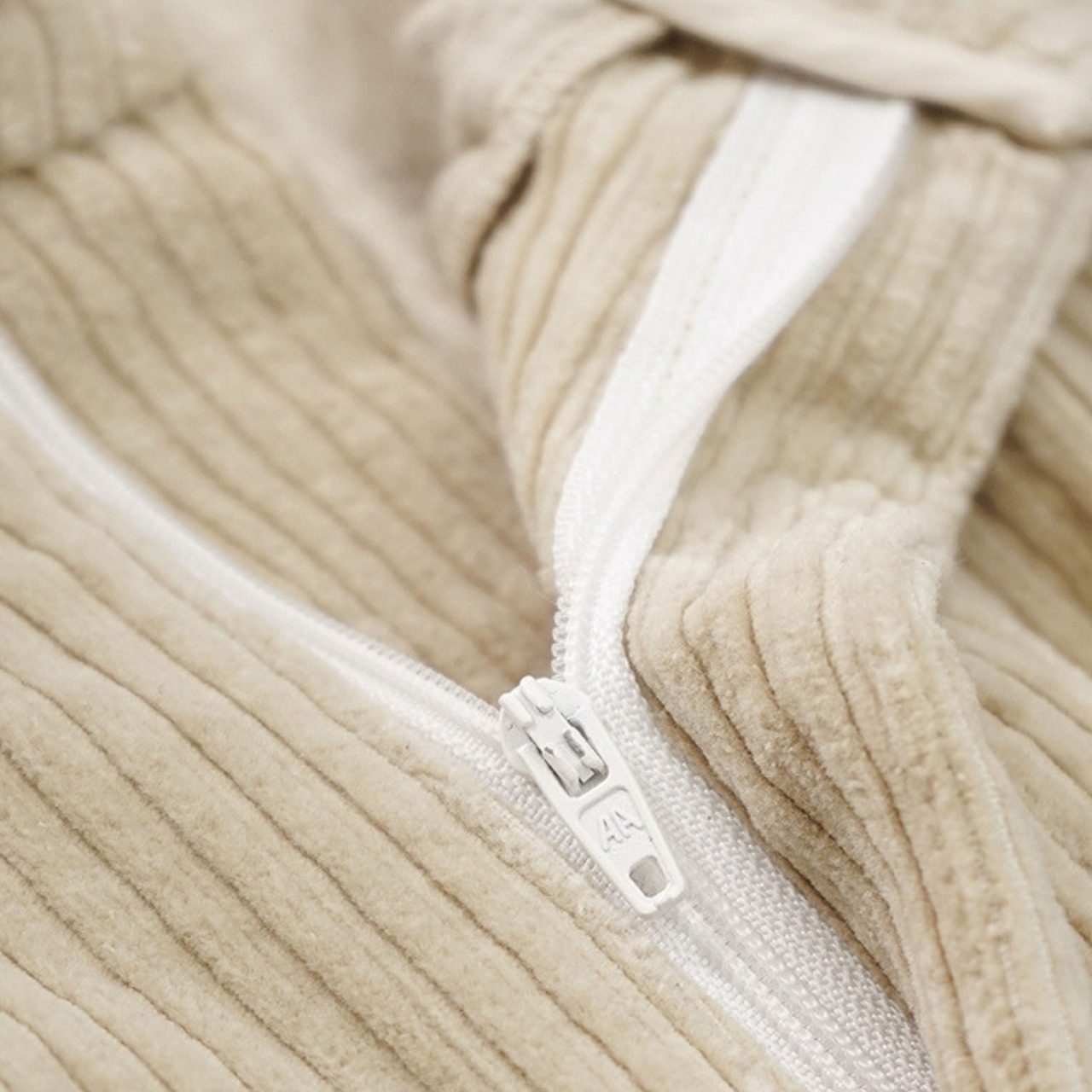 タック入りクロップド ワイド コーデュロイパンツ    F0139 - 9