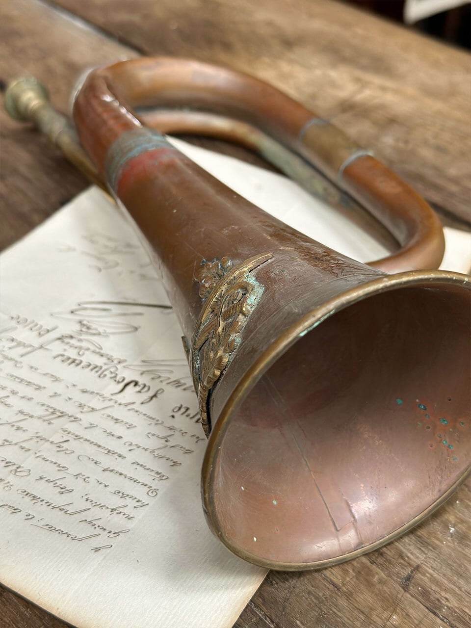 ビューグル(軍隊ラッパ) 剣と植物 トランペット | Brocante de La