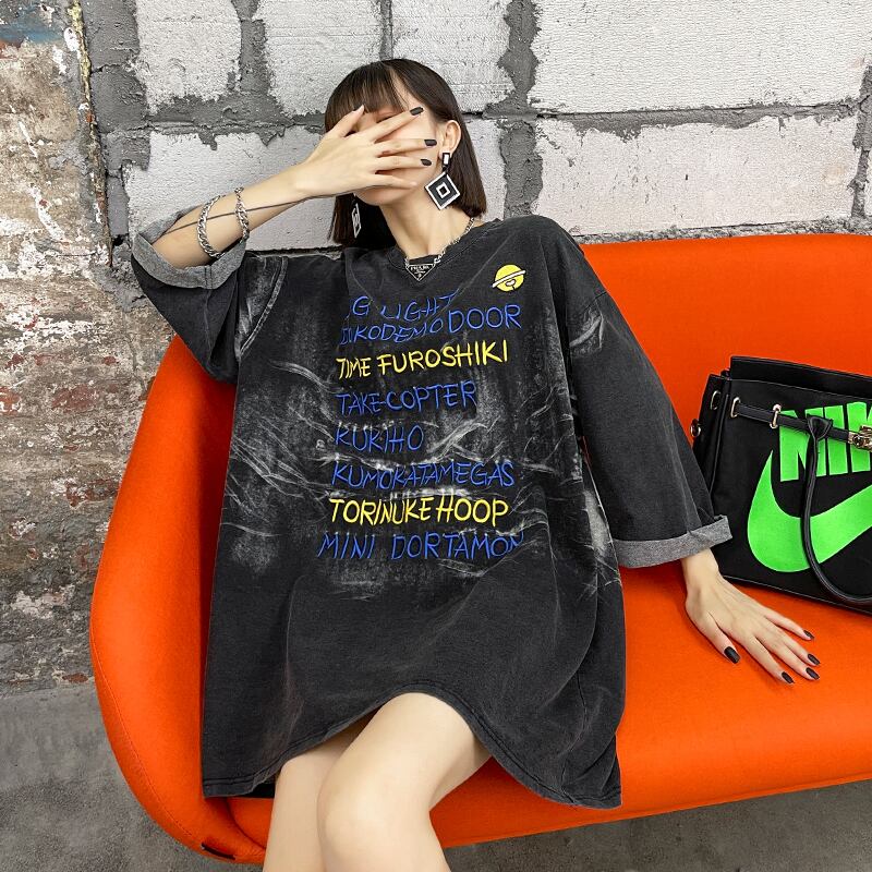 ブラックTシャツ シャツ スプリングスタンダード刺繍ルーズ薄手セーター トップス ロング レトロ 春物 ラブタオタオダレンハウス95197420660