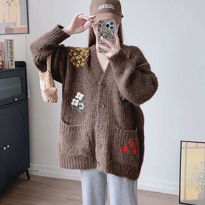 【outer】Vネック花刺繡カーディガン Q6478