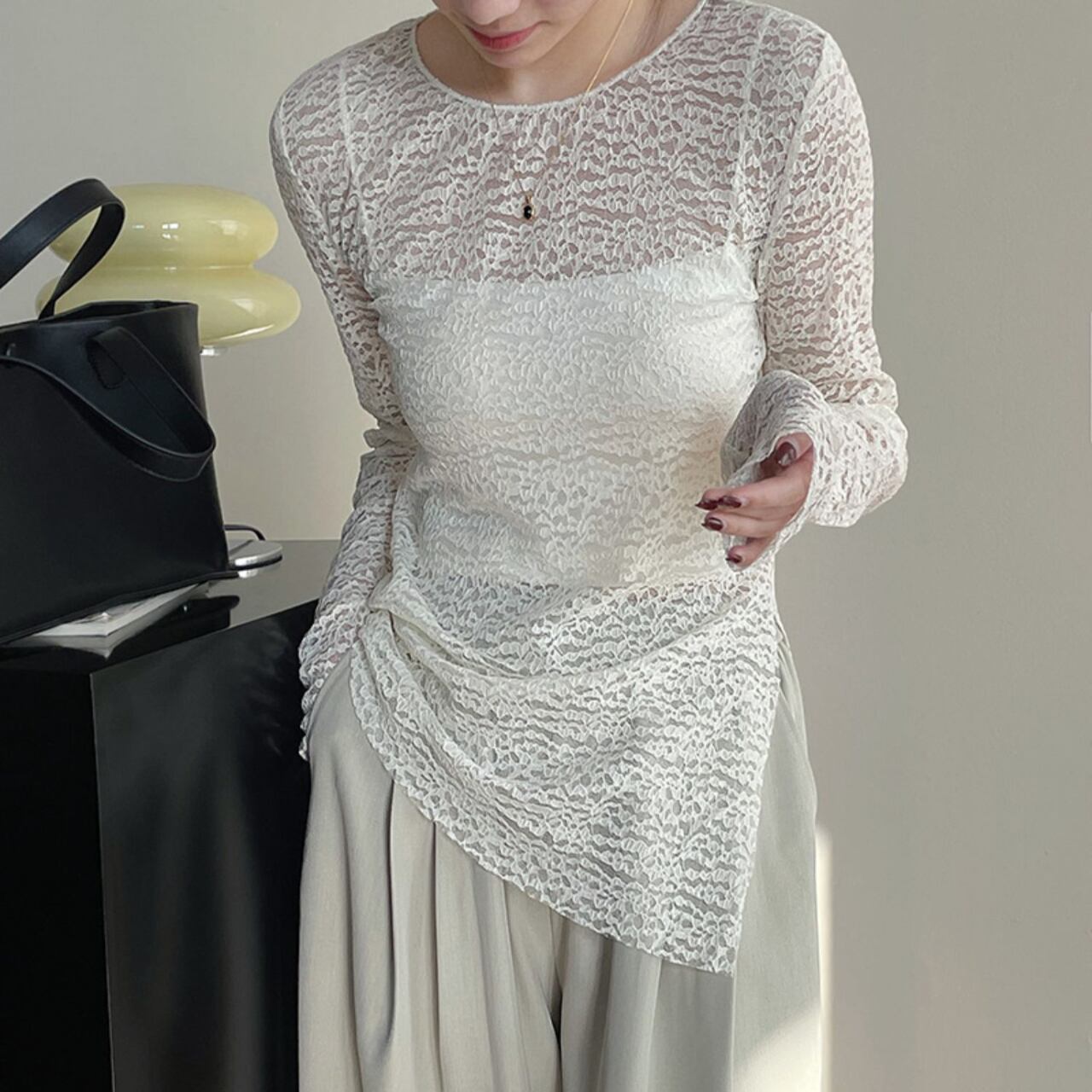 サイドスリットレースシアーシャツ a0423