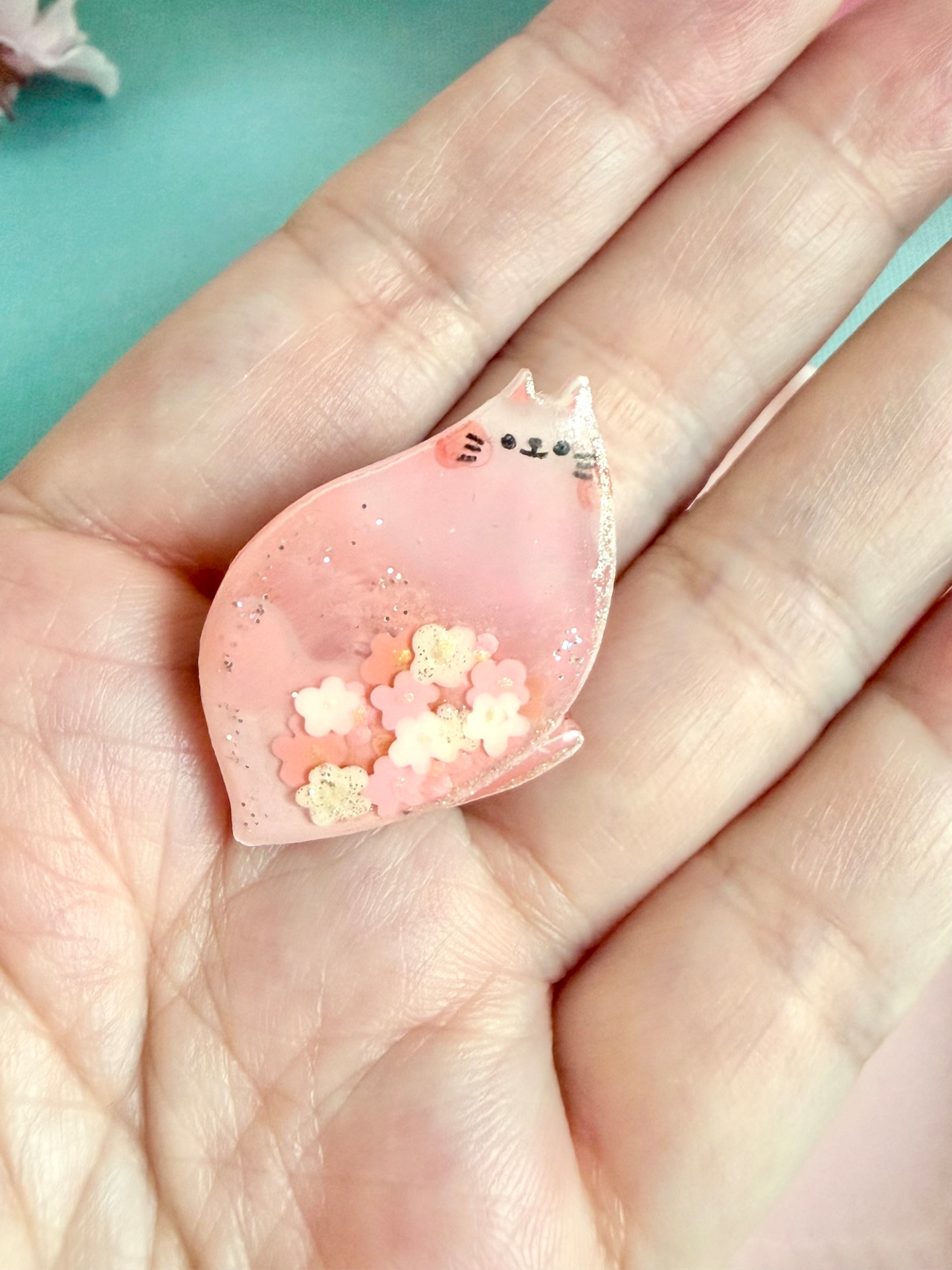 ブローチ『桜の花びらにゃんこ☆』