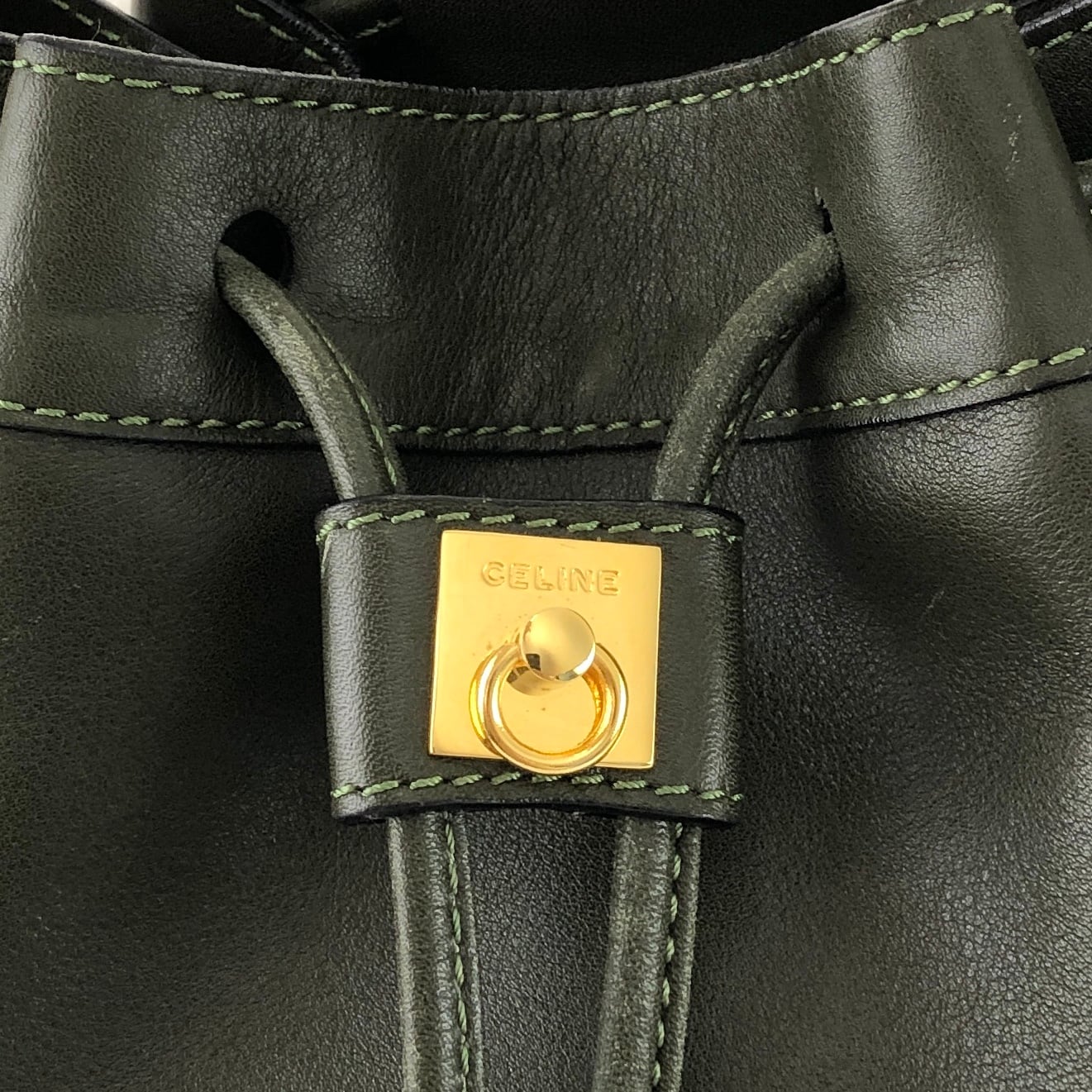 CELINE セリーヌ ショルダーバッグ グリーン ブラゾン型押し レザー